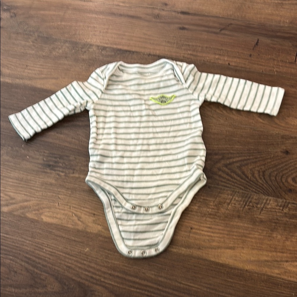 GAP Star Wars Cream and Green Long-Sleeve Bodysuit with Snaps